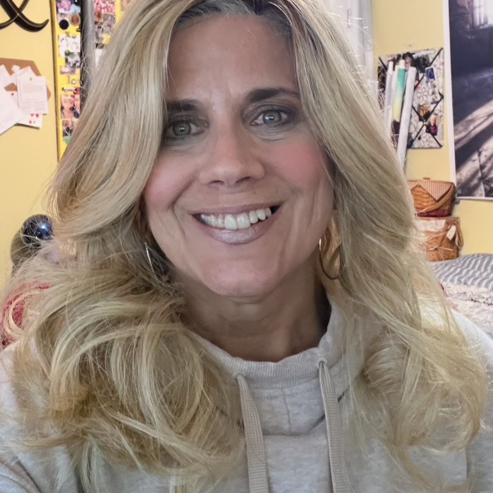 Styles by Soma Date Night in buttercream blonde